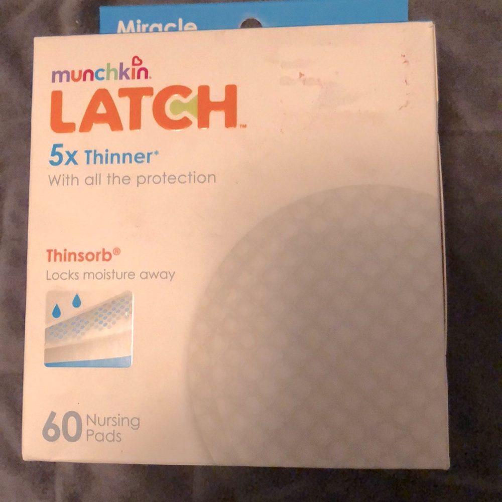 60 Nursing Pads